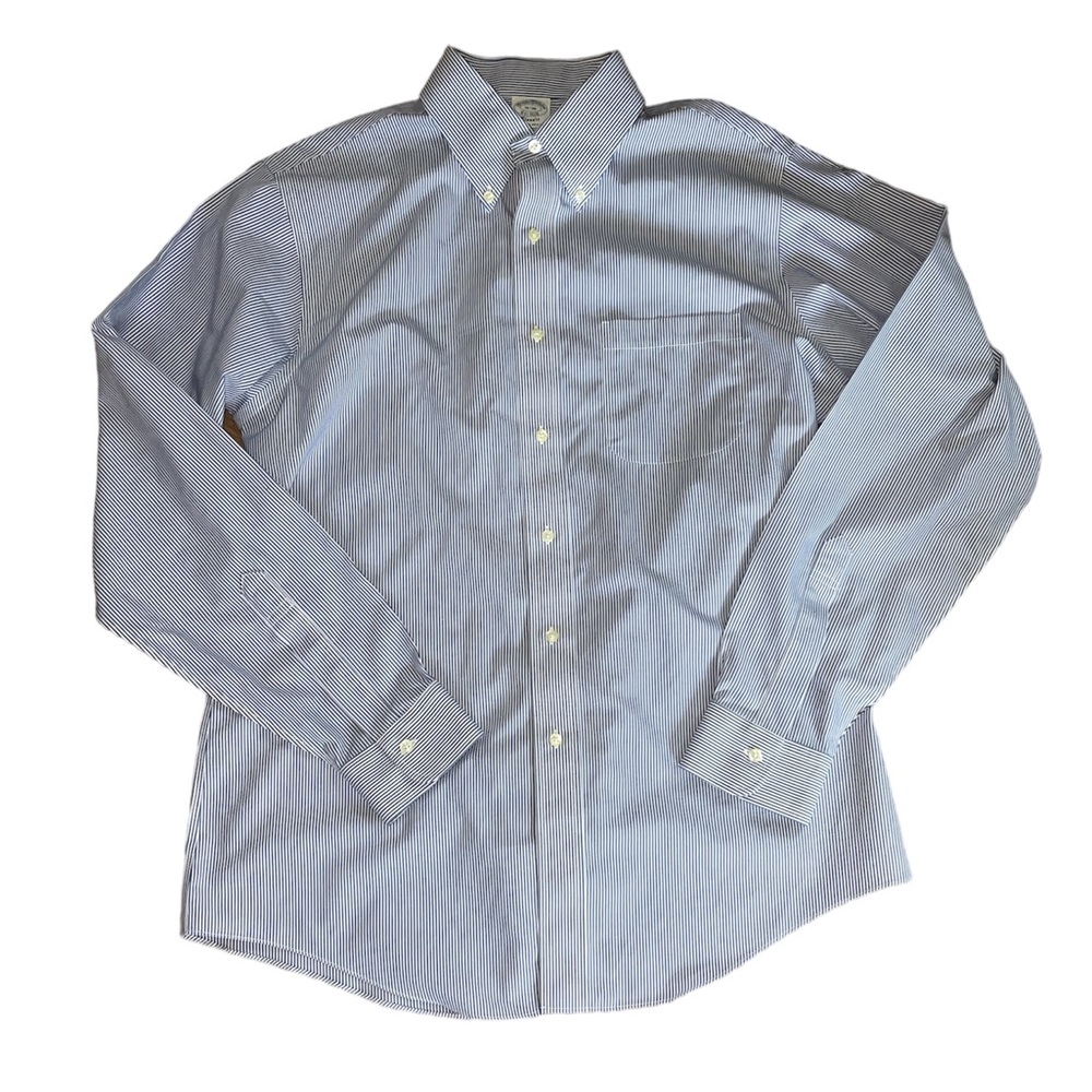 Brooks Brothers blue and white striped button down pocket shirt size 16-36